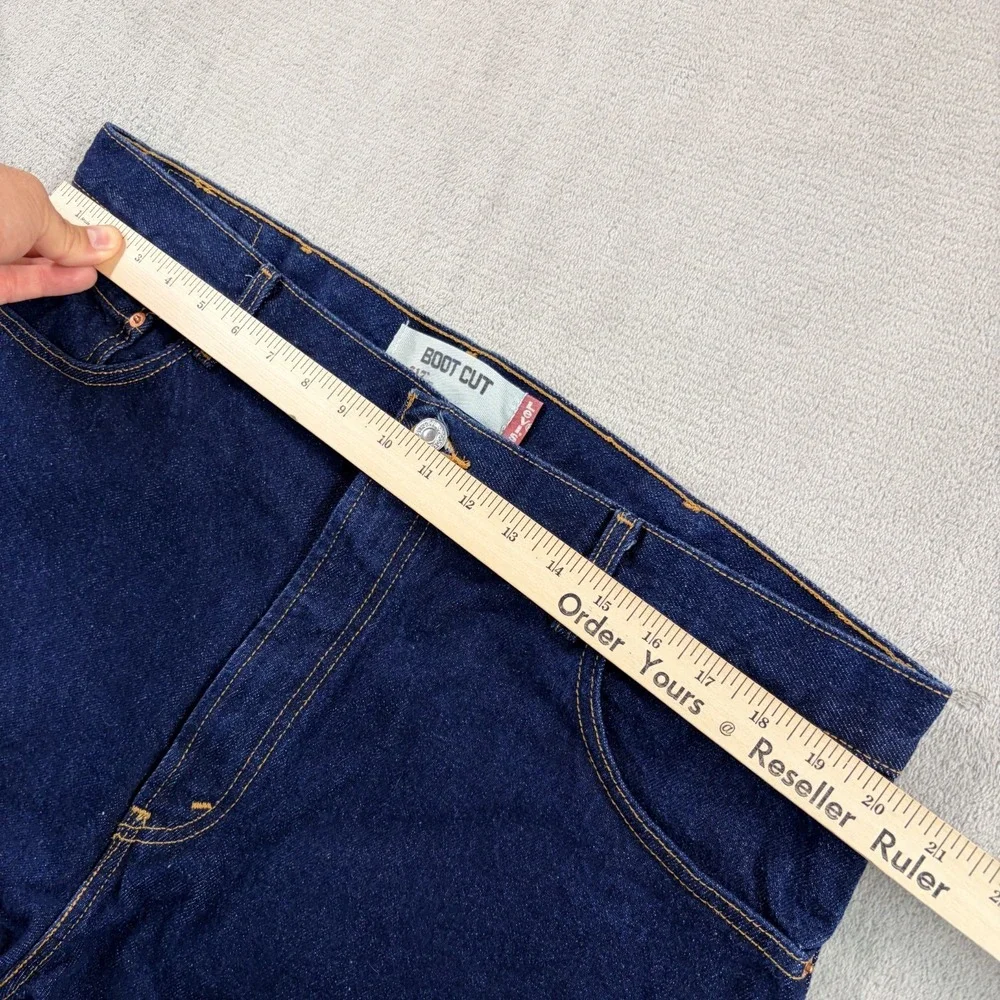 Vintage Levi's 517 Boot Cut Jeans in Blue Denim Men 40x33 (Tag 40x32) Y2K NWT